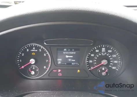 2019 Kia Sorento 3.3L Lx z USA, uszkodzony, nr VIN 5XYPG4A5XKG577823